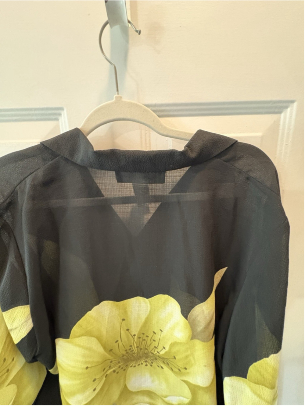 Safe Harbor Black yellow Floral Button Blouse Semi-sheer Large 1081 - Picture 8 of 9